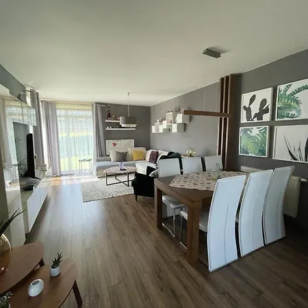 Apartmán Lomničák Apartamento *